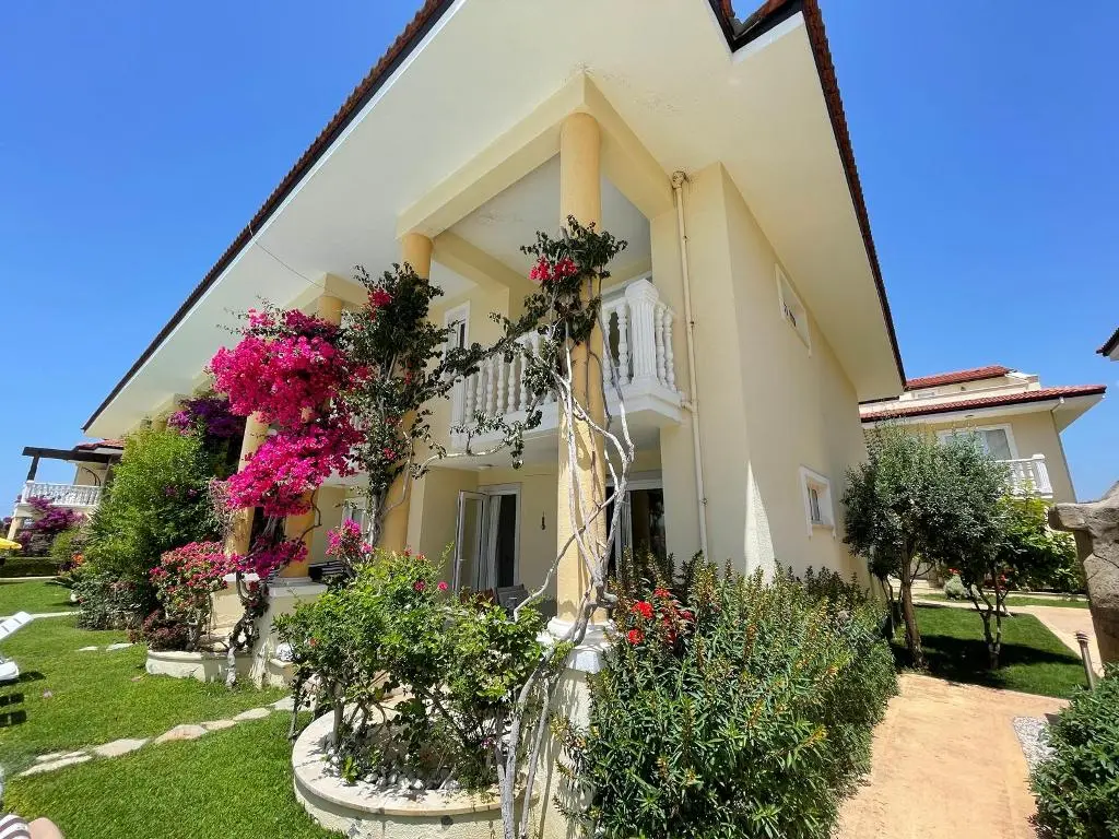Villa in Calis